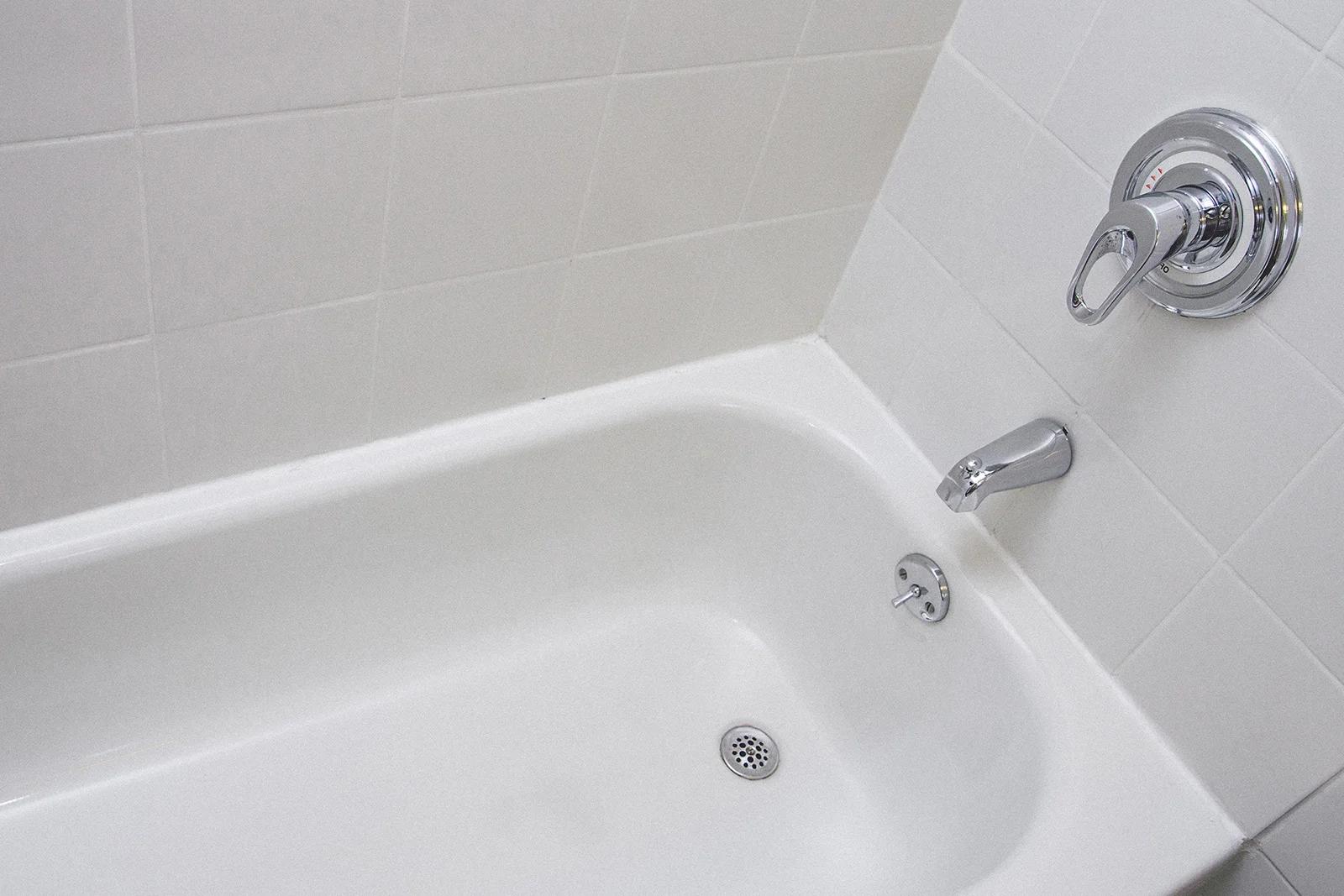 DIY Bathtub and Shower Repair Tips