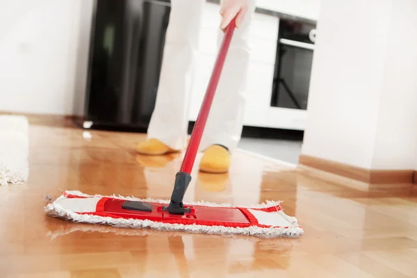 7 Best Homemade Wood Floor Cleaners